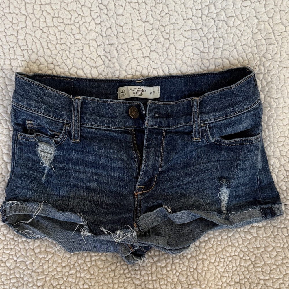 ⭐️Abercrombie & Fitch Dark Blue Jean Shorts Size 00 W24